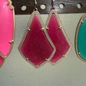 Kendra Scott Fuchsia and Gold Earrings